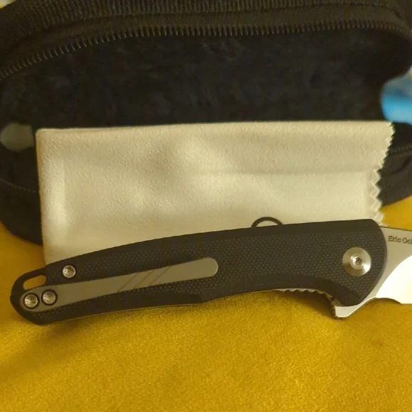 ViVI Black Men's Accessory - Picture 1 of 3